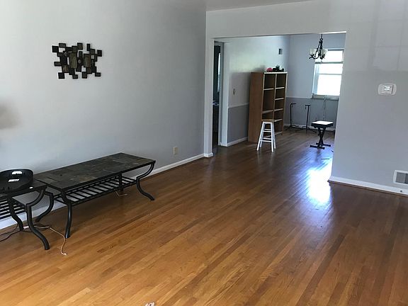 3rd image of 3830 Ault Park Ave APT 4