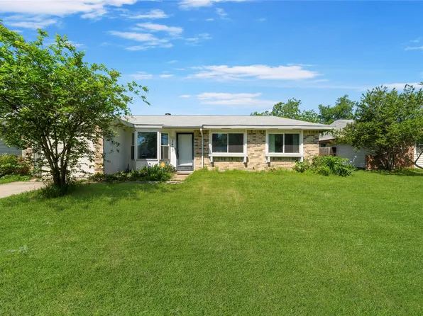 5403 Countess Ct, Lake Dallas, TX 75065