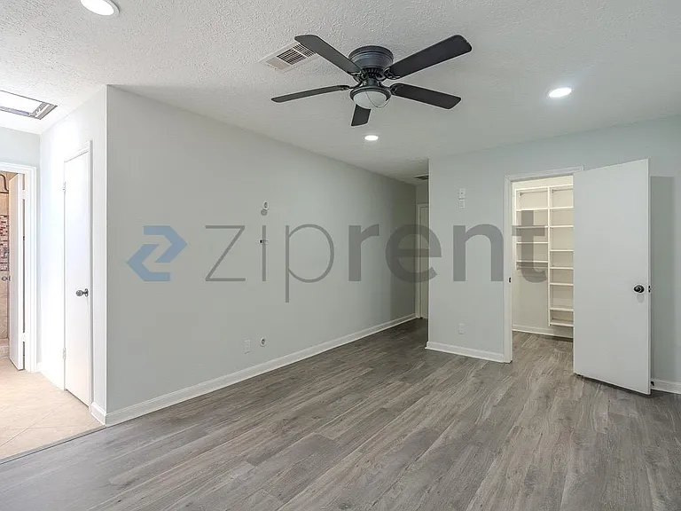 15443 Blackhawk Blvd — Photo 22