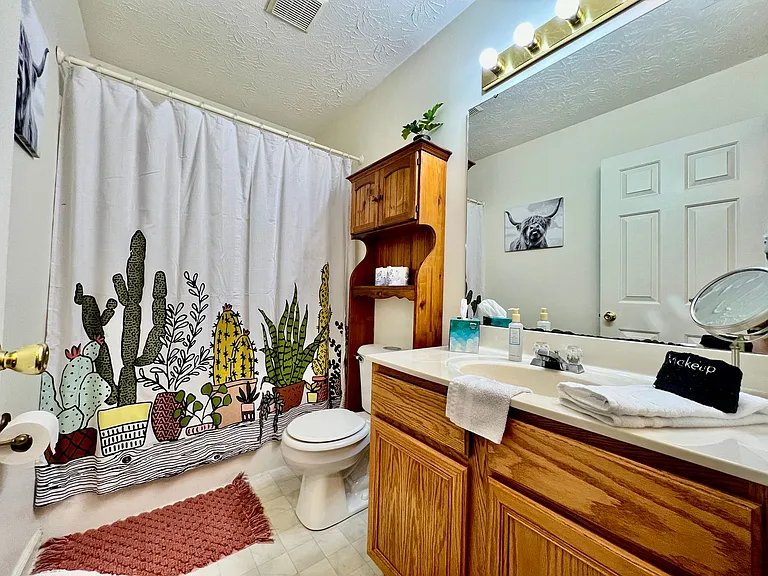 242 Overbrook Dr — Photo 15