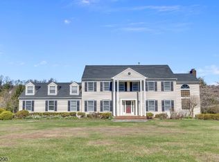 15 Willow Dr, Chester Twp., NJ 07930