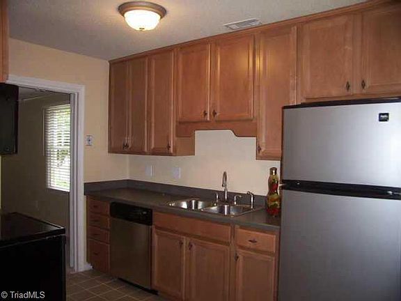 5th image of 23F Park Village Ln