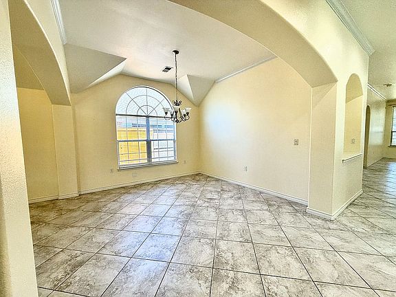 4th image of 15202 Scenic Forest Dr