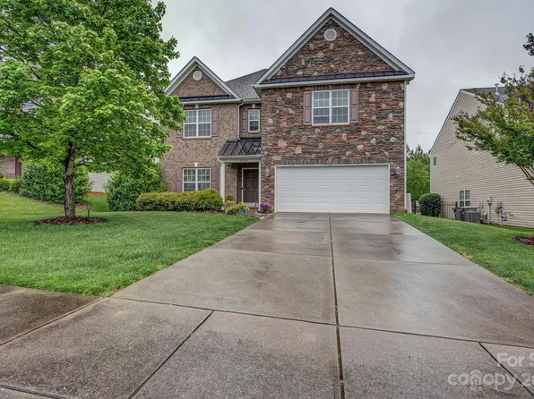 2270 Laurens Dr, Concord, NC 28027