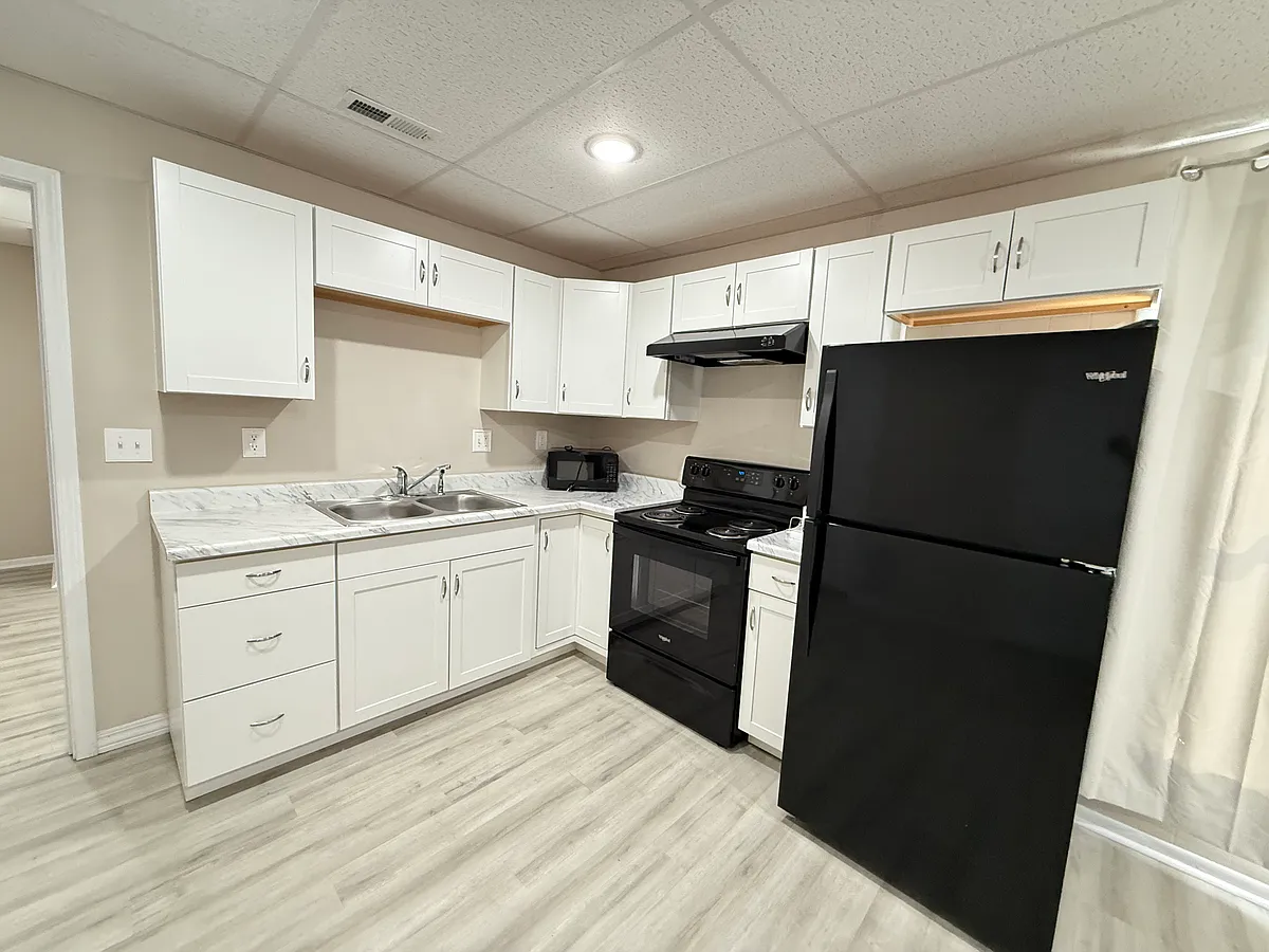 Building Photo - 36 W Olive St #4