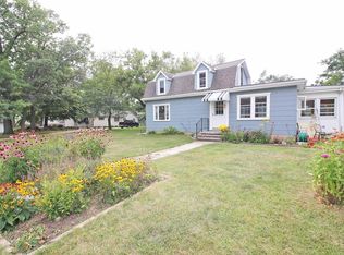 321 Westside Ave, Mukwonago, WI 53149
