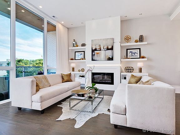 3rd image of 2525 W Gunnison St #1W