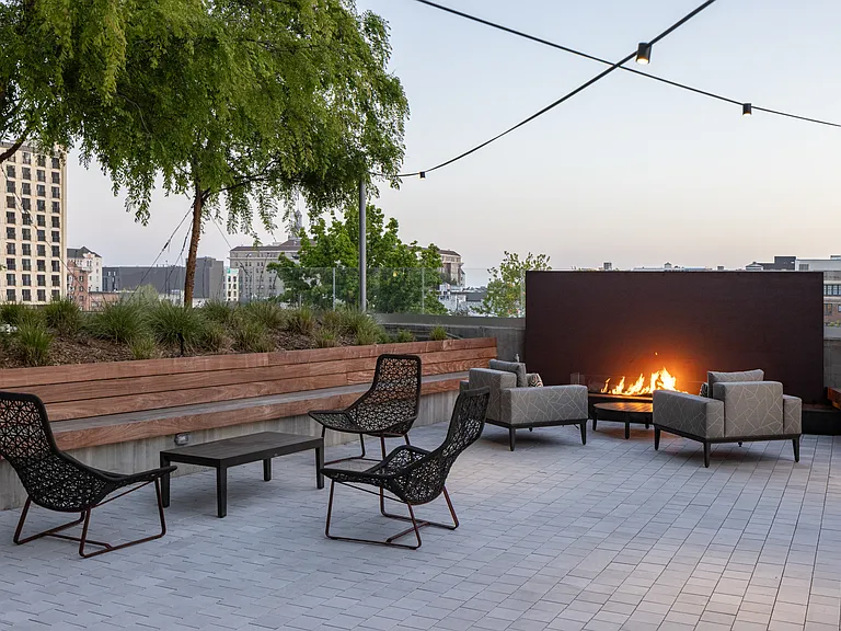 1717 Webster — Photo 32