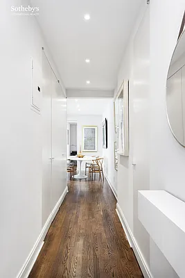 Sold by Sotheby's International Realty | media 11