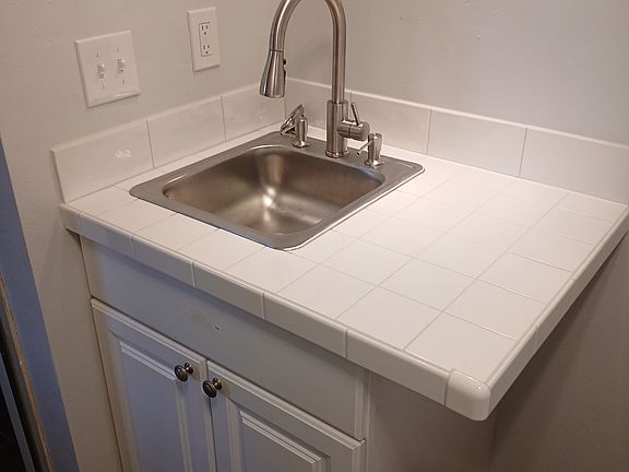 4th image of 1155 Buttermilk Ln