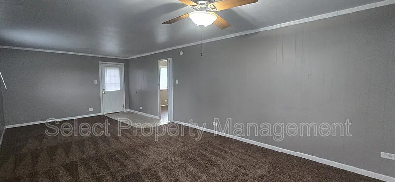 3 bed, 1.0 bath, 1248 sqft, $1,399 — Photo 4