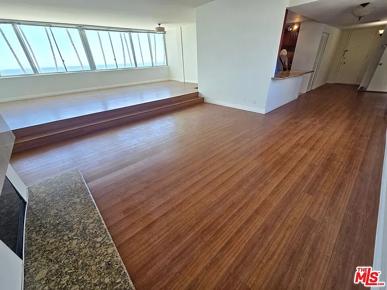 17368 W Sunset Blvd #405A — Photo 10