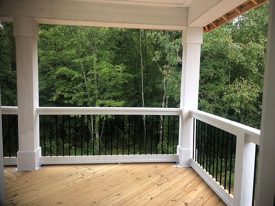 2nd image of 109 Glen Abbey Dr