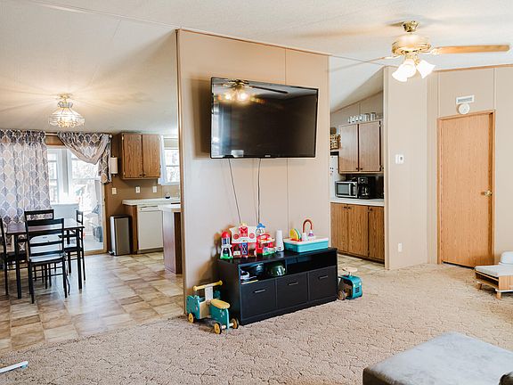 5th image of 21228 Lawrence 2230