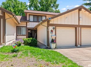 40 Trailridge Ln, Springfield, IL 62704