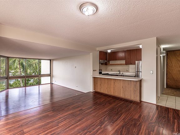 2nd image of 501 Hahaione St #6L