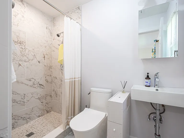 5 Beaver Brook Dr — Photo 12