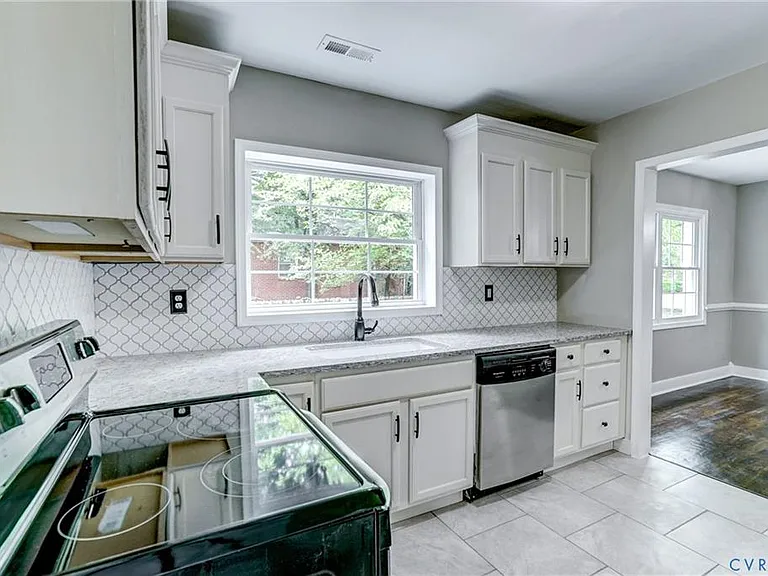 1206 Greystone Ave — Photo 15