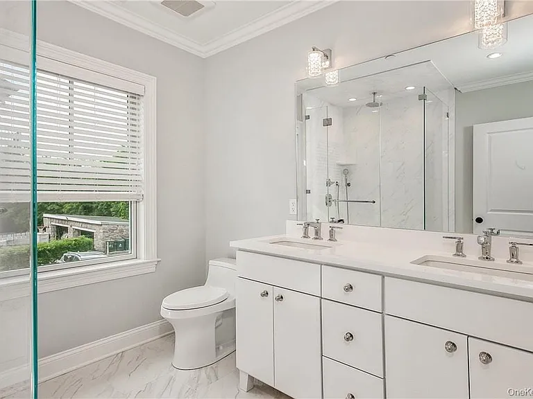 124B Maple Ave — Photo 12