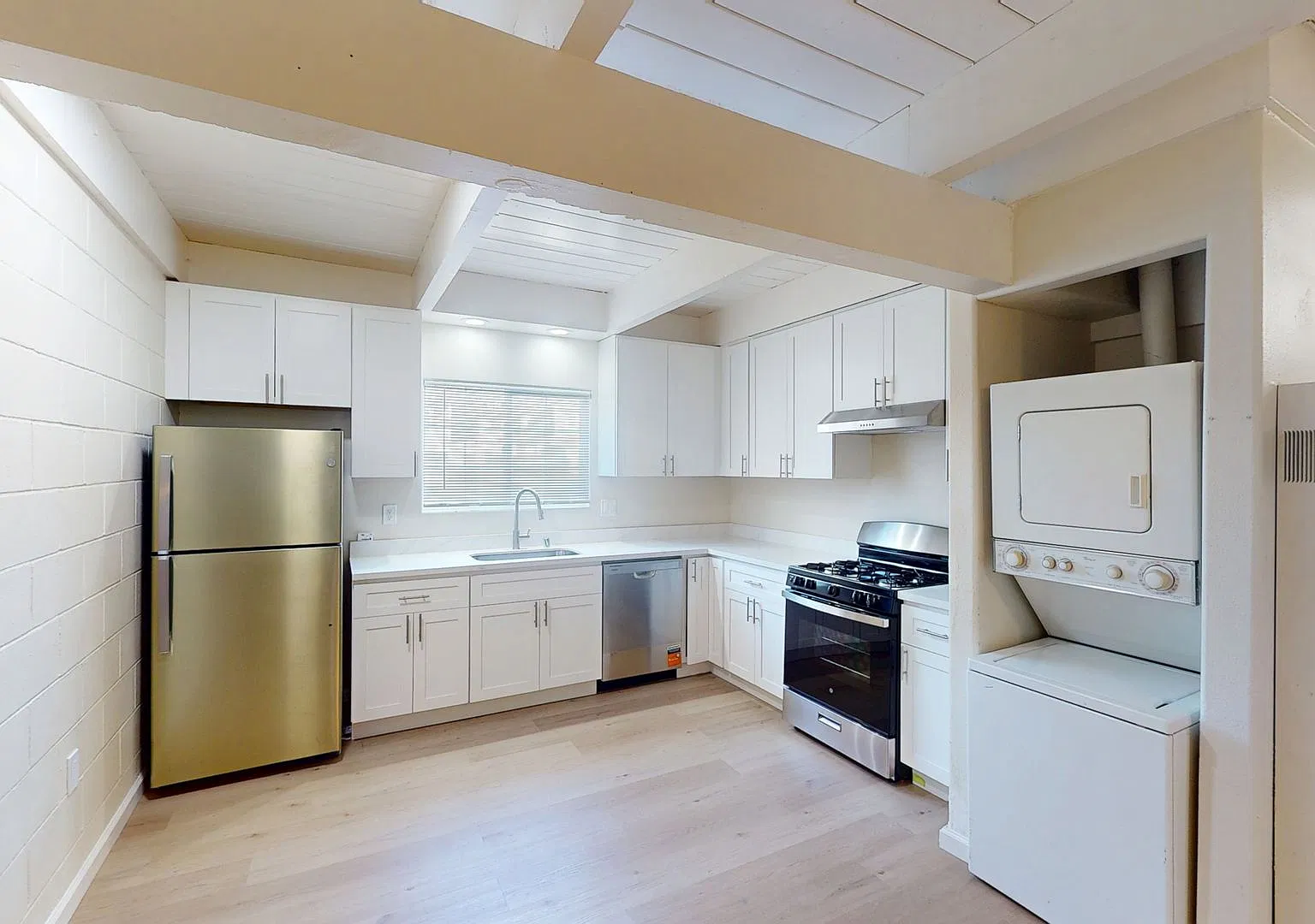 7867 Bancroft Avenue — Photo 4