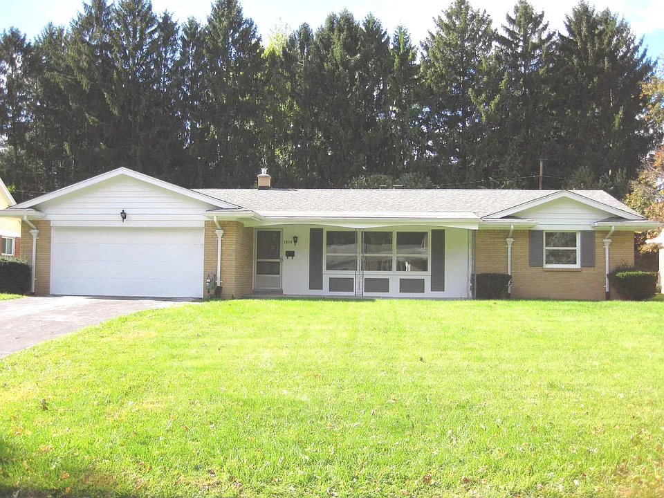 1854 Glen Ellyn Dr