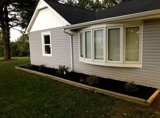 4511 Mesker Park Dr, Evansville, IN 47720