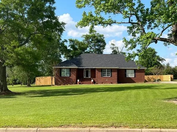 267 Southern Oak Dr, Dothan, AL 36301