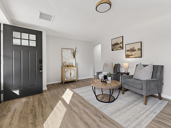 3rd image of 17250 SW Bannon Rd