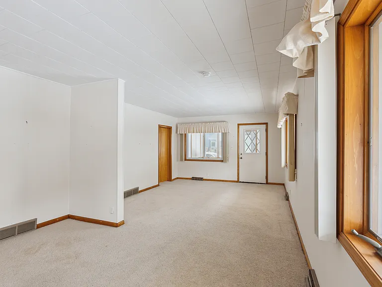 2206 S Monroe St — Photo 10