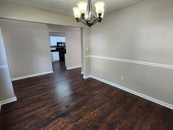 5th image of 3049 Winding Grove Dr