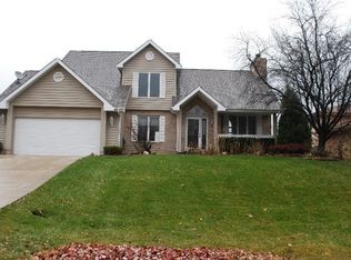1514 Happy Valley Rd, Crown Point, IN 46307