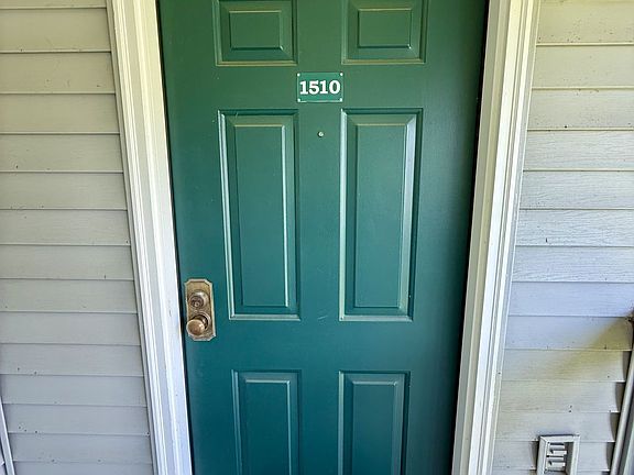 2nd image of 15 S Shafer St APT 1510