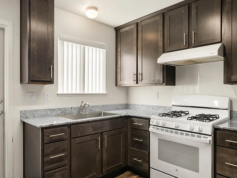 East of Eaton Apartments — Photo 4