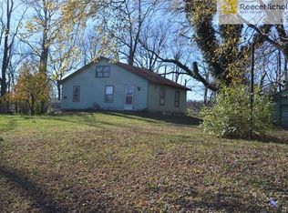 5004 NW Strathbury Ave, Riverside, MO 64150