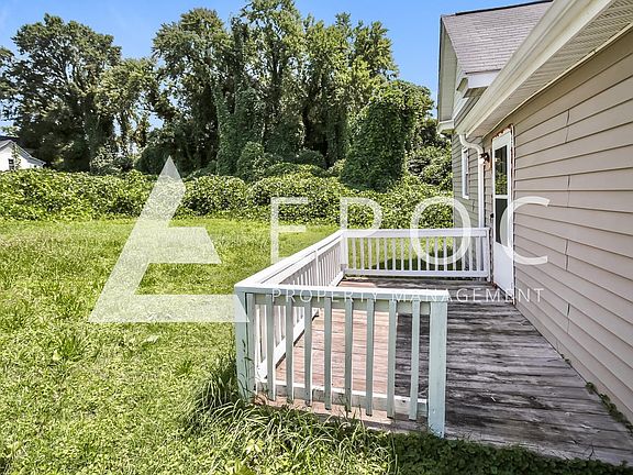 4th image of 921 22nd St