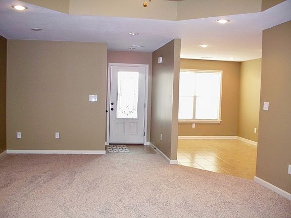 3rd image of 3710 Remington Dr