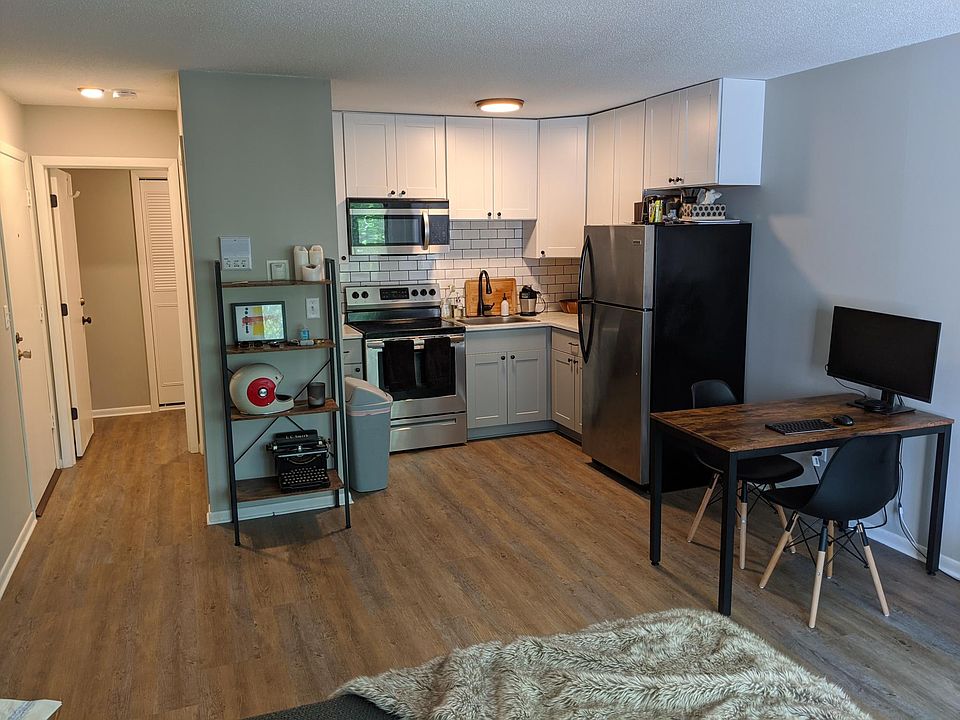 1st image of 2244 Johnson St NE #16