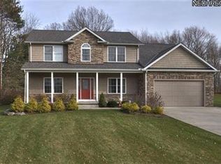 9127 Olde Eight Rd, Northfield, OH 44067