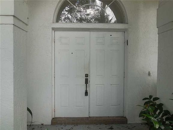 2nd image of 5914 NW 74th St