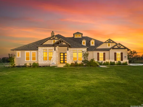 242 Legend Park, Castroville, TX 78009