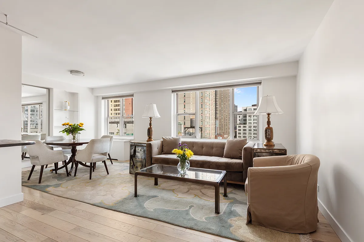 137 East 36th St Unit 11B  