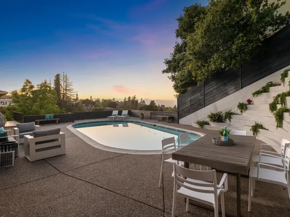 2620 Summit Dr, Burlingame, CA 94010