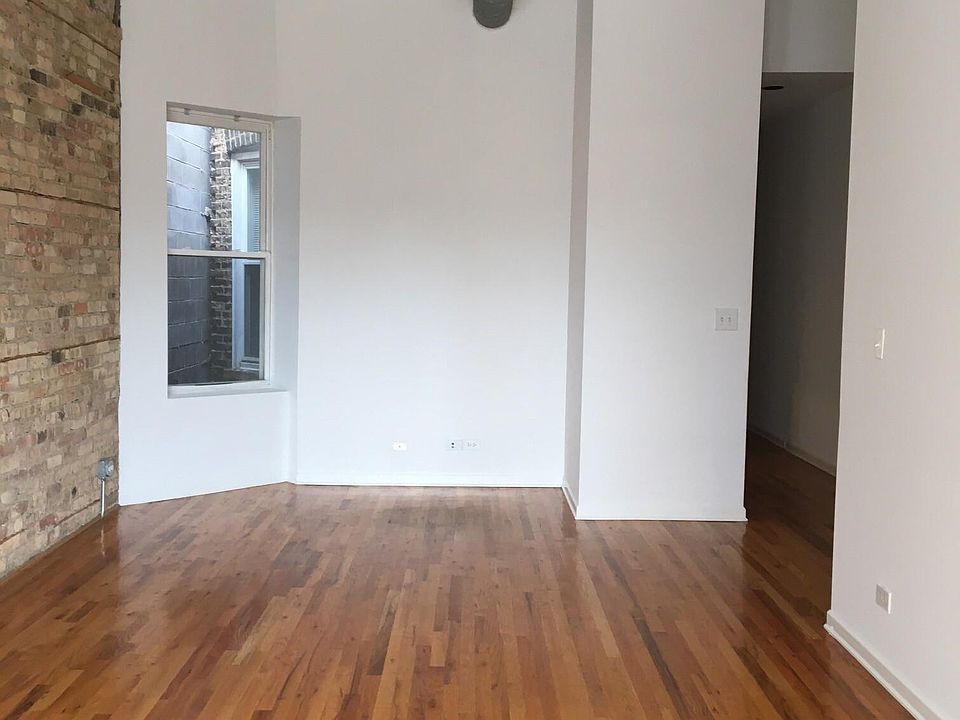 1st image of 2450 N Southport Ave #2W