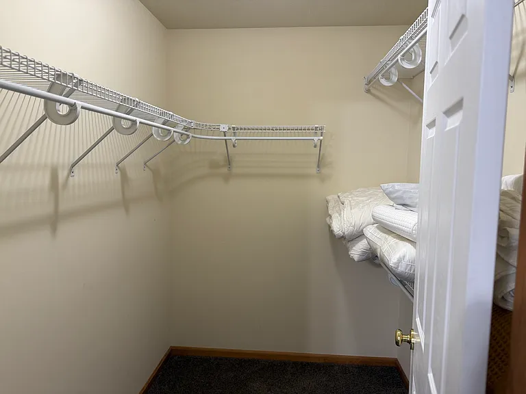 6176 Cross Bend Ct — Photo 8