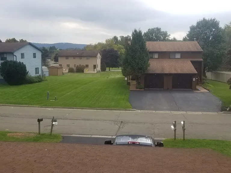 18 Carol Ct — Photo 14