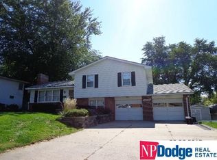 12515 Anne St, Omaha, NE 68137