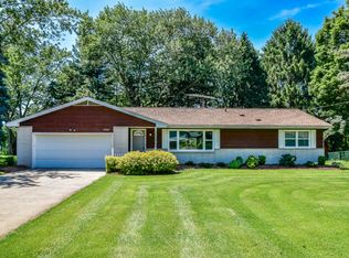4660 Venus Rd, Uniontown, OH 44685