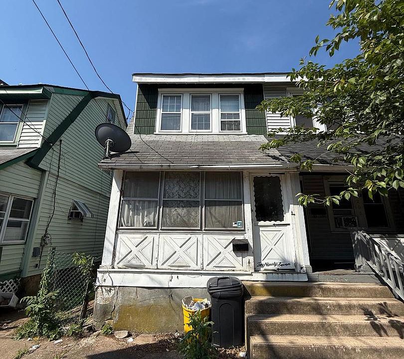 1st image of 297 S Logan Ave