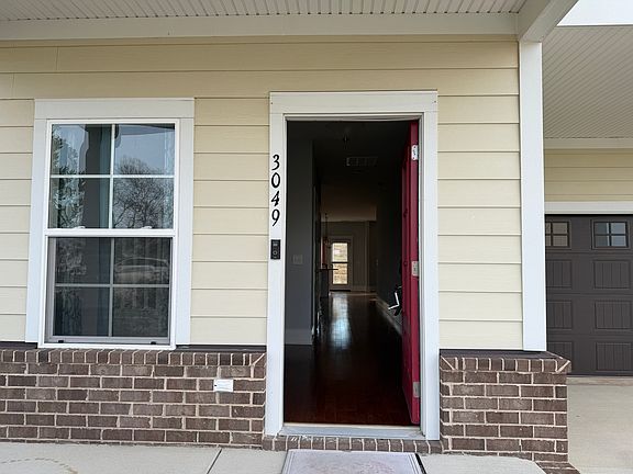 4th image of 3049 Blueberry Ln