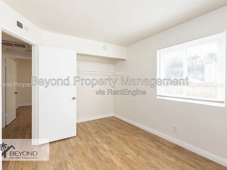 2608 Broadway #3 — Photo 14